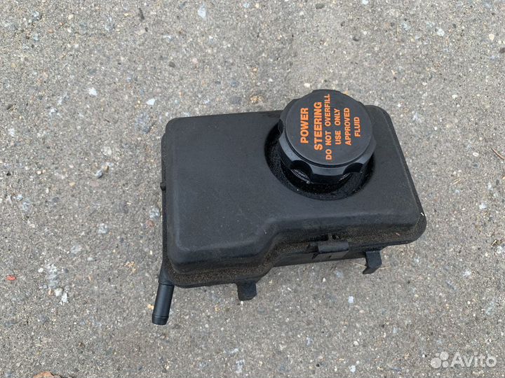 Volvo xc90 бачок гур