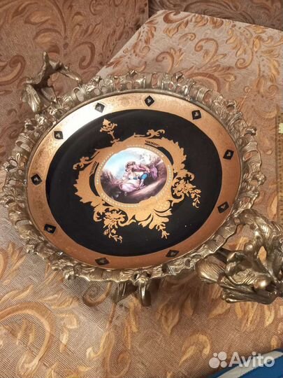 Фруктовница на ножке