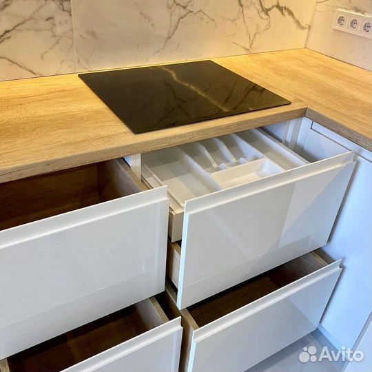 Кухонный гарнитур на заказ. Под ключ