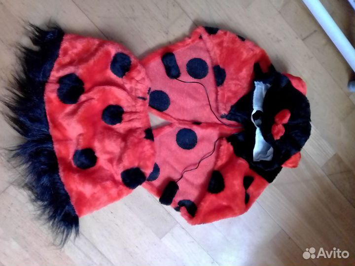 Новогодние костюмы 6-9лет,кот-Матроскин,божья коро