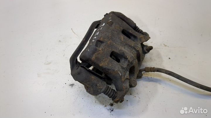 Суппорт Nissan Navara, 2011