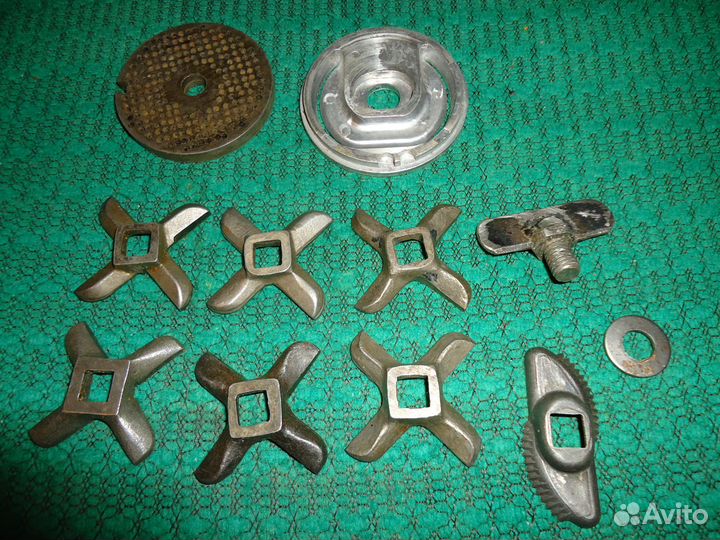 Ножи и решётки для ручной мясорубки. Цена за всё