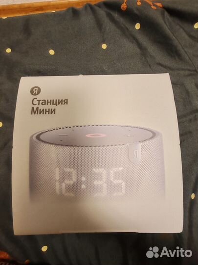 Умная колонка алиса с часами