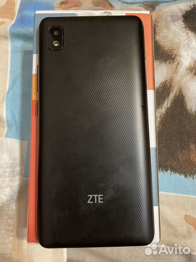 Телефон ZTE
