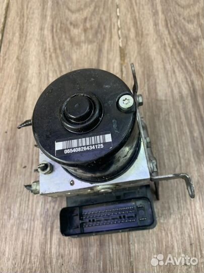 Блок abs Bmw 1 Series 2006