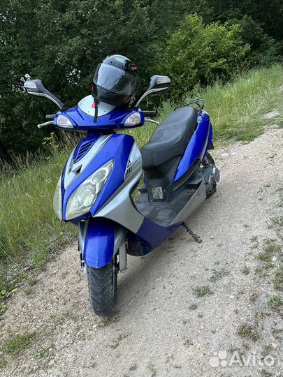 Продам скутер 110 кубов