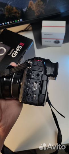 Panasonic lumix gh5 ii body