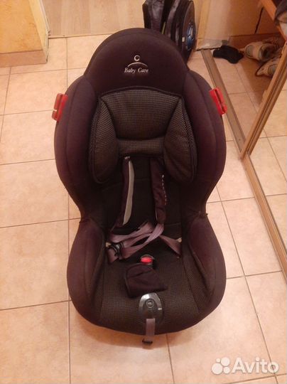 Автомобильное кресло