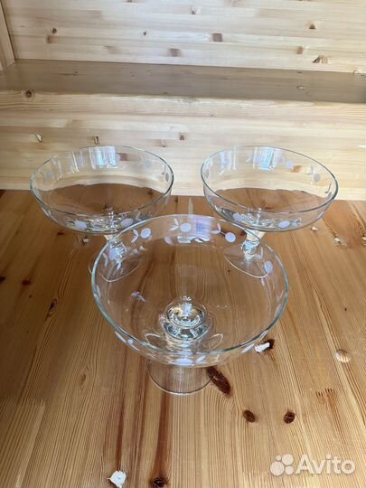 Ваза для фруктов на ножке цветное стекло СССР