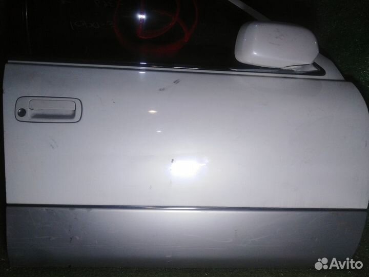 Дверь передняя правая Toyota Celsior UCF20 Пустая