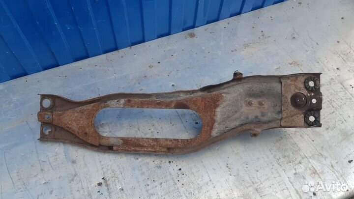 Балка агрегатная Kia Shuma