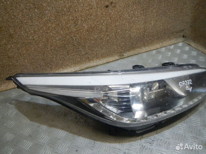 Фара правая Kia Ceed