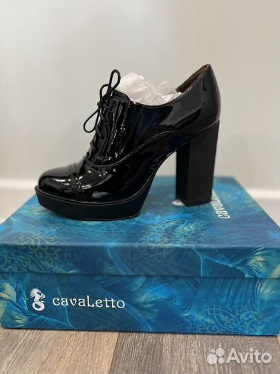 Ботильоны Cavaletto