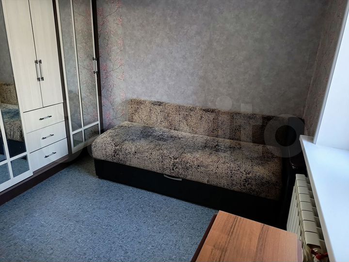 4-к. квартира, 74 м², 2/5 эт.