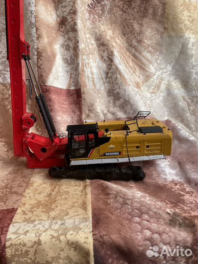 Игрушка Макет Буровая машина sany