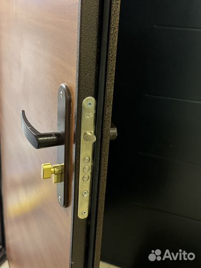Дверь входная бу