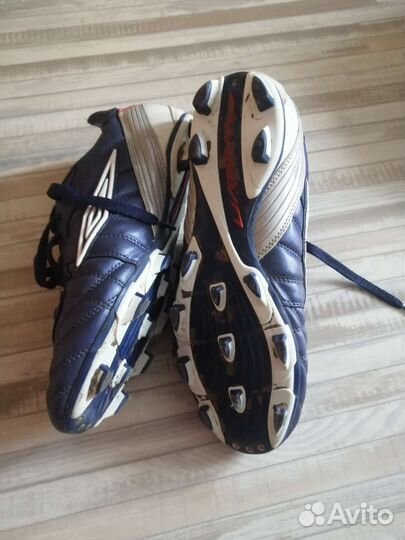 Футбольные бутсы