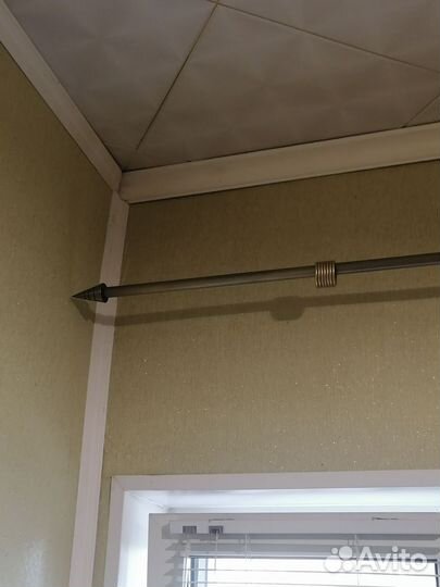 Прдам гардину для штор настенная бу