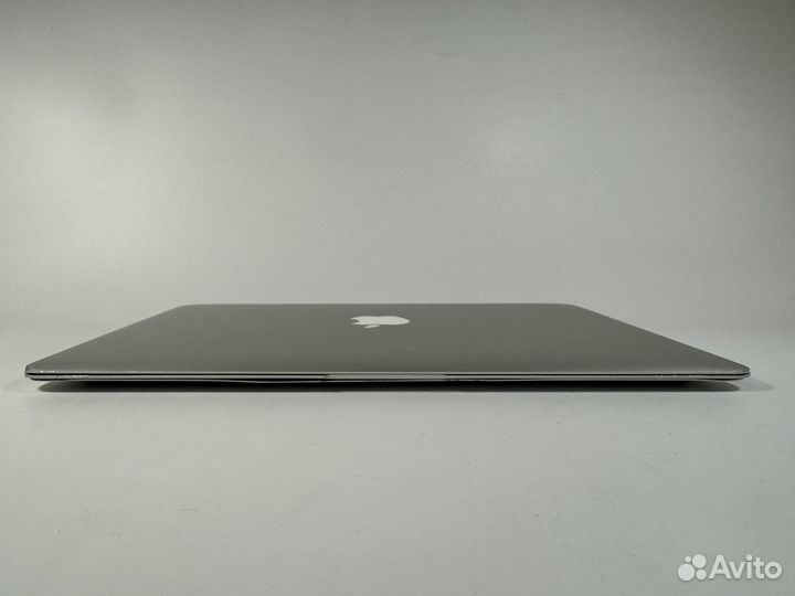 MacBook Air 13 2015 топовый i7 2.2/8/128 (461 цикл