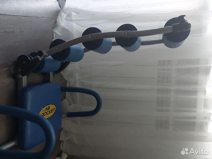 Тренажер для пресса и спины