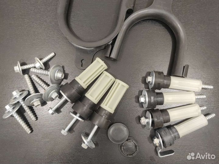 Транспортировочные болты для стиральной машины