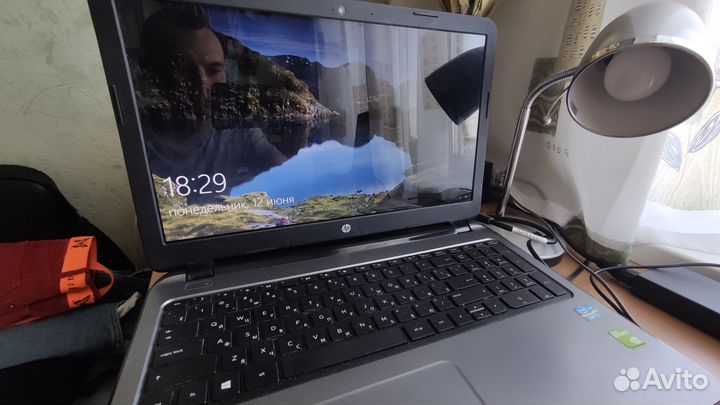 Ноутбук HP 15-r082sr J5C17EA