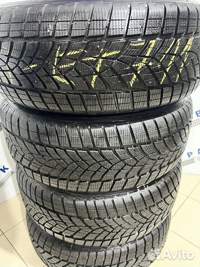 Goodyear UltraGrip Performance 235/55 R19