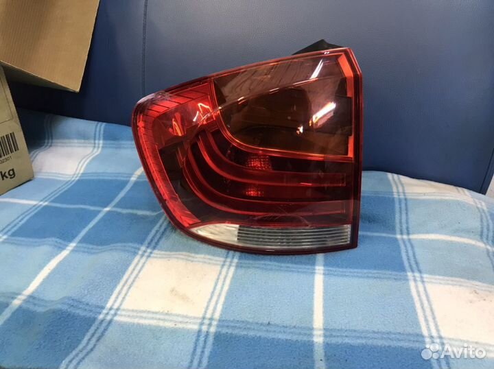 Фонарь задний x1