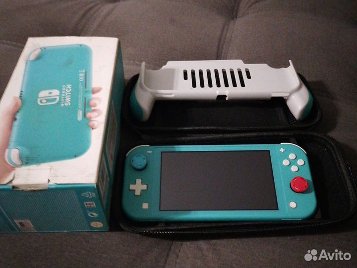 Продаю Игровую консоль nintendo switch Lite