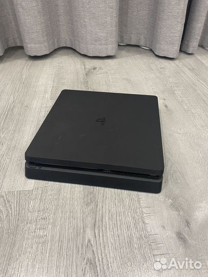 Sony playstation 4 slim 1tb + 2 геймпада