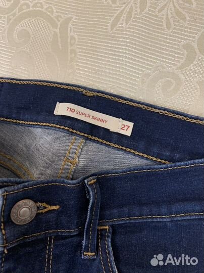 Джинсы levis