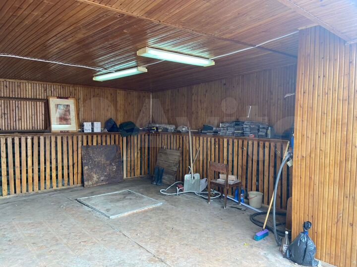 Гараж, > 30 м²