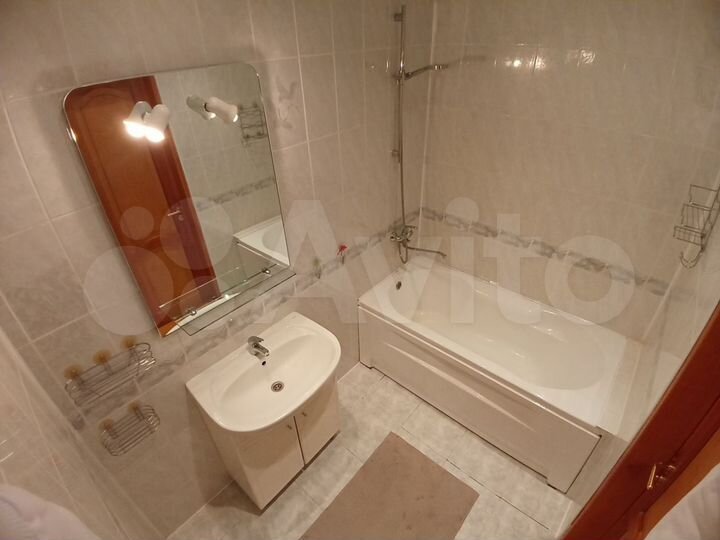 3-к. квартира, 85 м², 1/2 эт.