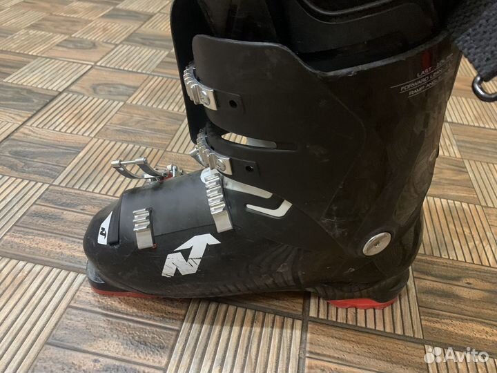Горнолыжные ботинки nordica