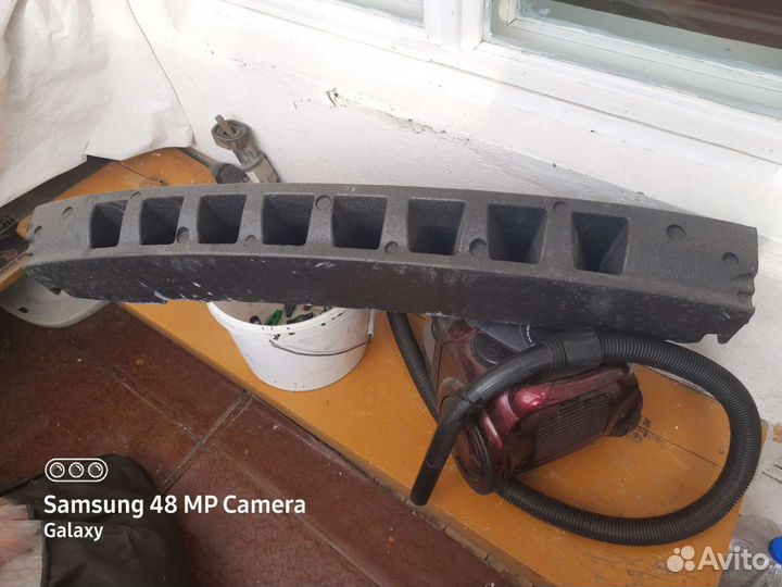 Усилитель бампера