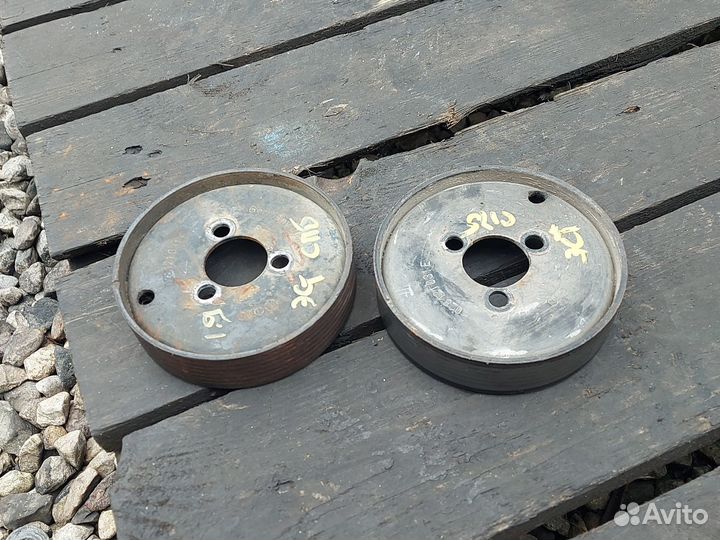 Шкив помпы Фольксваген Т4 1.9 ABL