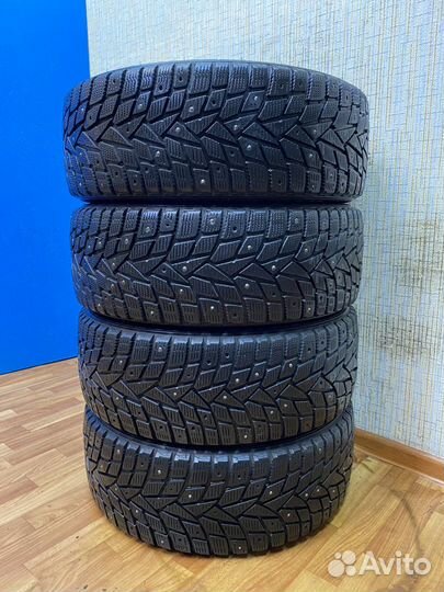 Dunlop SP Winter Ice 02 225/45 R18