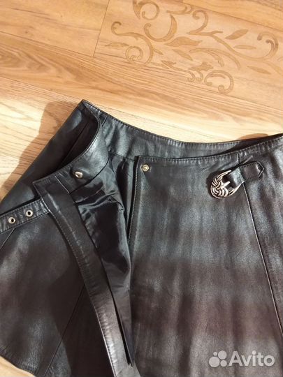 Юбка натур. кожа талия 68,длина 42