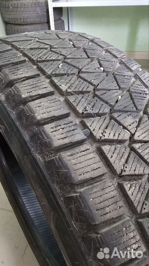 Bridgestone Blizzak DM-V2 225/60 R17 99S