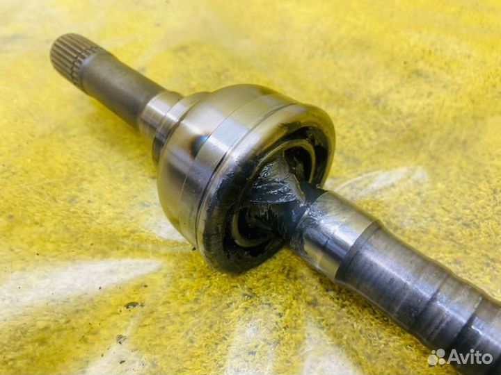 Полуось передний правый Suzuki Jimny Wide JB33W 145464