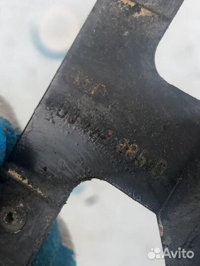 Радиатор гур 4D0422885D