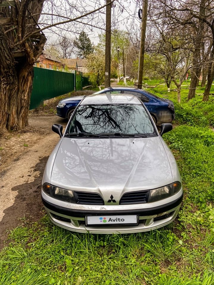 Mitsubishi Carisma: фото владельца