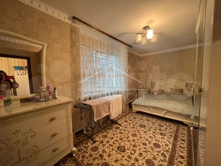3-к. квартира, 70 м², 1/5 эт.
