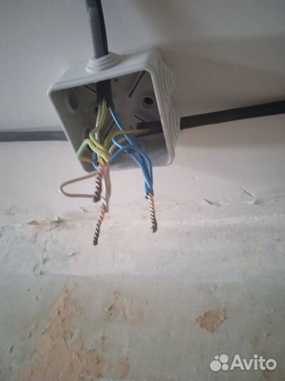 Услуги Электрика. Электрик