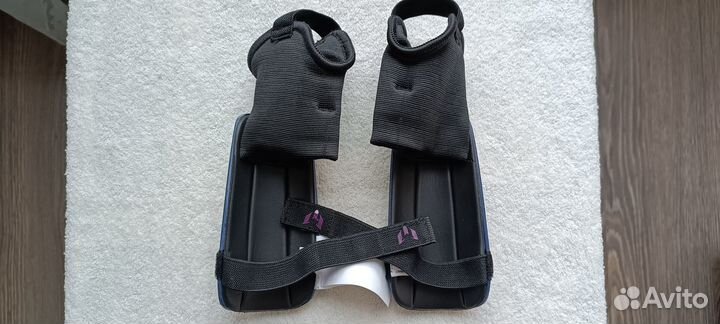 Щитки футбольные детские Adidas