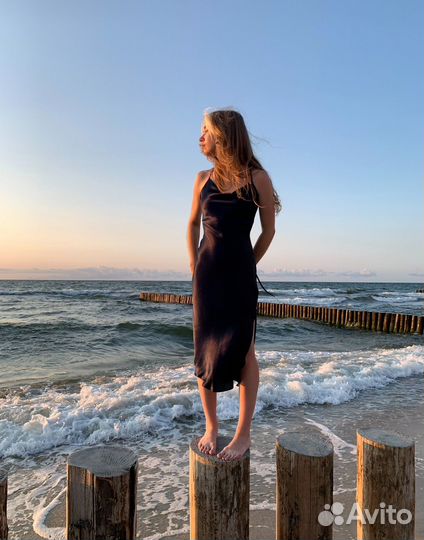 Вечернее шелковое платье ASOS