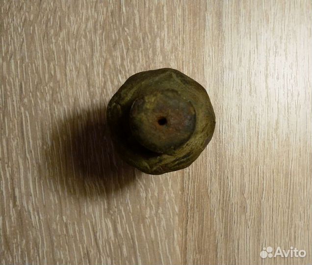 Навершие тыльник поммель шпаги