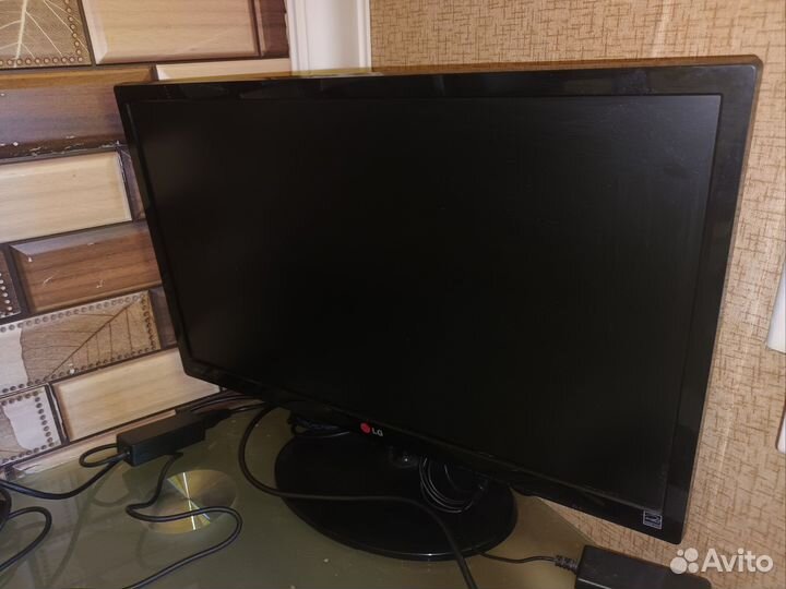 Монитор LG 23 дюйма