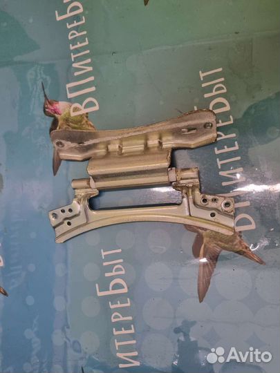 Петля люка candy