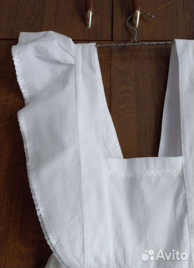 Белый школьный фартук